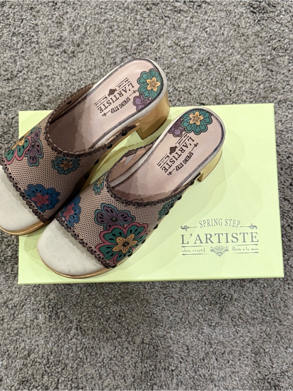 L’Artiste Shoes